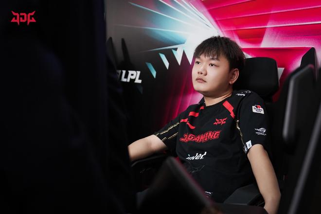 来越不利 来越不利