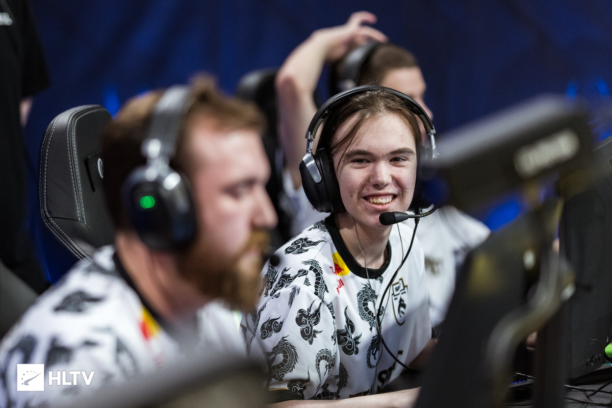 脱颖而出 脱颖而出