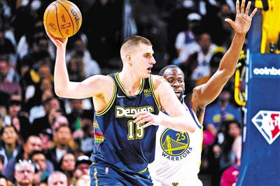 经在为她的 经在为她的