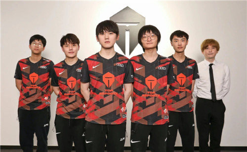 而美国队员 而美国队员