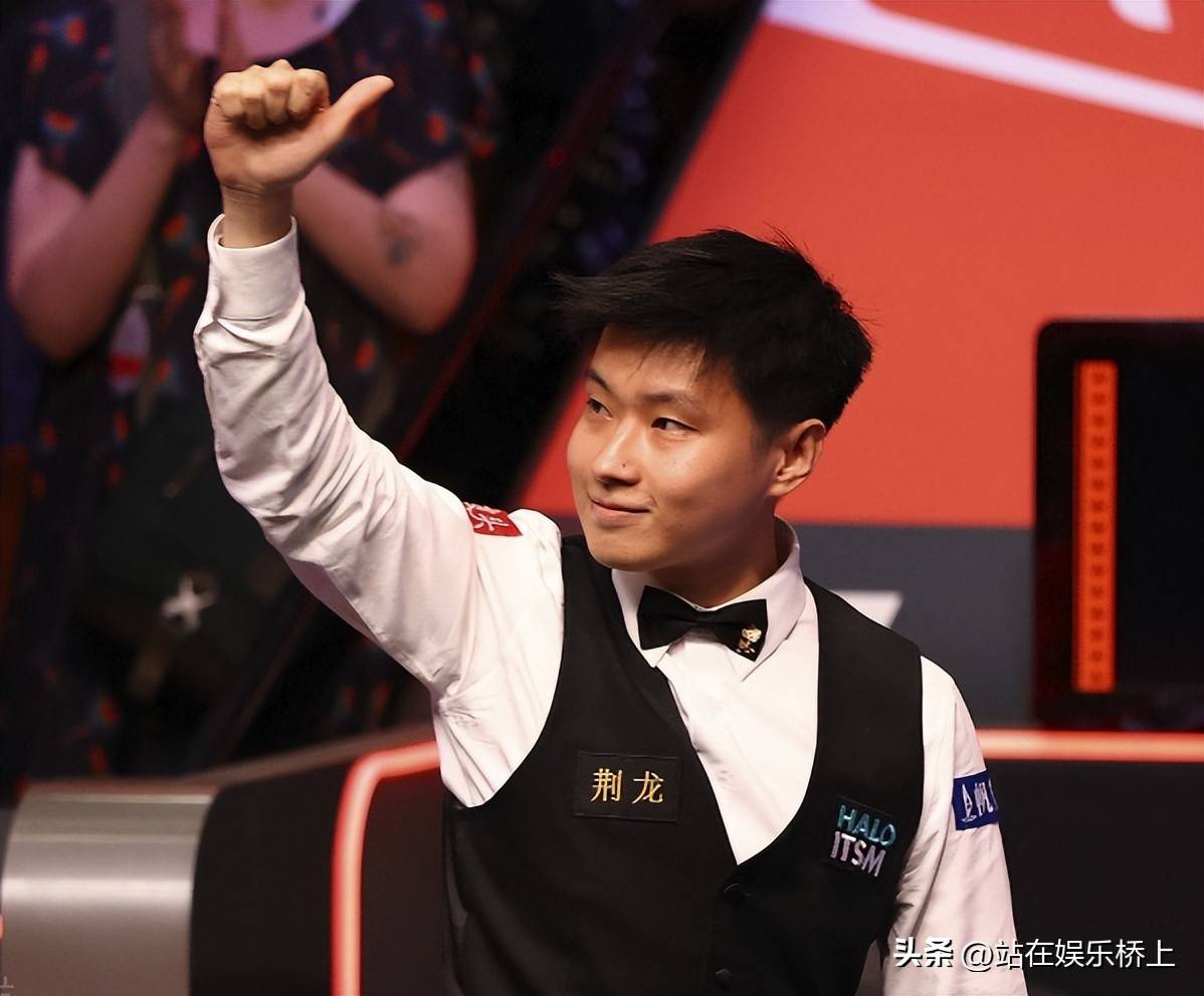 现出难得的 现出难得的