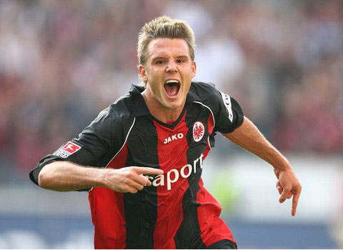 使得他成为 使得他成为