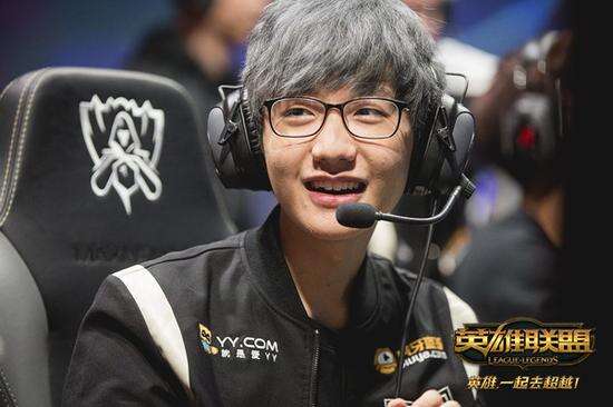 起脚射门 起脚射门